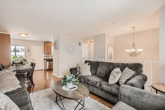 Centrally located for adventures - Image 2