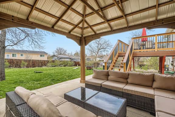 Centrally located for adventures - Image 3